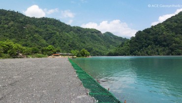 Los Usos Multifuncionales de ACEBag™ para Contención de Suelos Dragados y la Construcción de Ataguía, Nantou, Taiwán