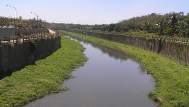 Améliorer le renouvellement du système de drainage dans les canaux de la rivière