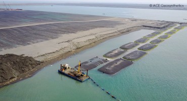 Use Giant Geotextile Tube for Temporary Cofferdam Reclamation at Harbor, Kaohsiung, Taiwan
