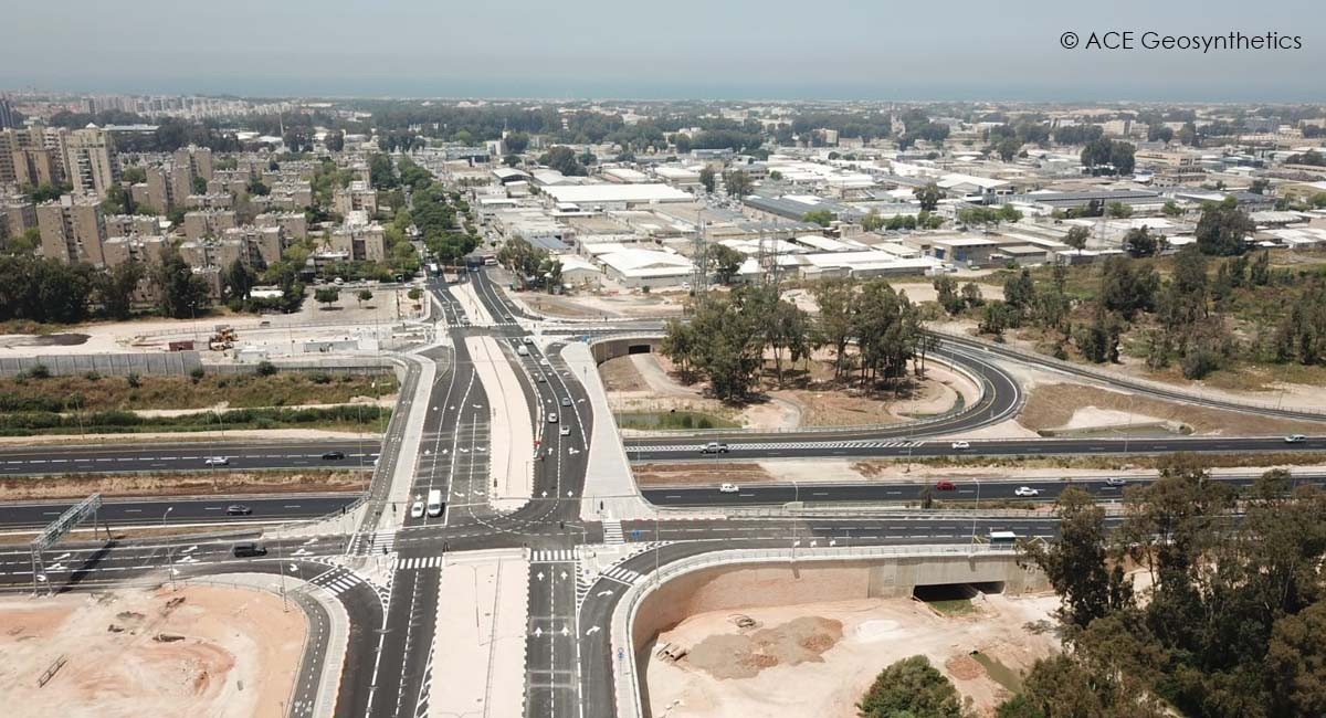 Estructura reforzada con bloques segmentados aplicada para el proyecto de intercambio de carreteras, Israel